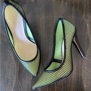 Aldo pointed toe pumps new in box